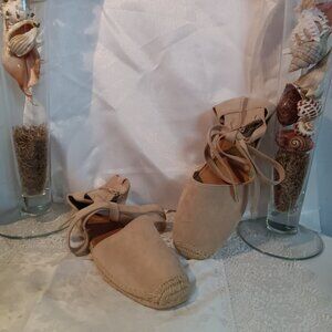 The Shayla Flat Espadrille by Comfortview - Light Tan